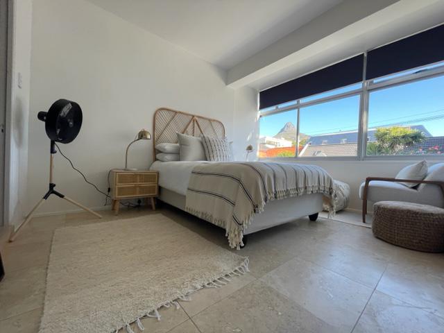 To Let 3 Bedroom Property for Rent in Sea Point Western Cape